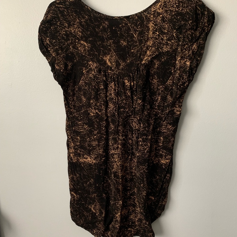 Tee